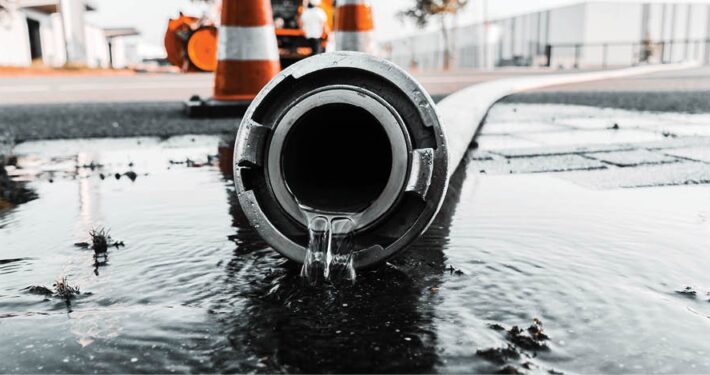 Water leaking from pipe